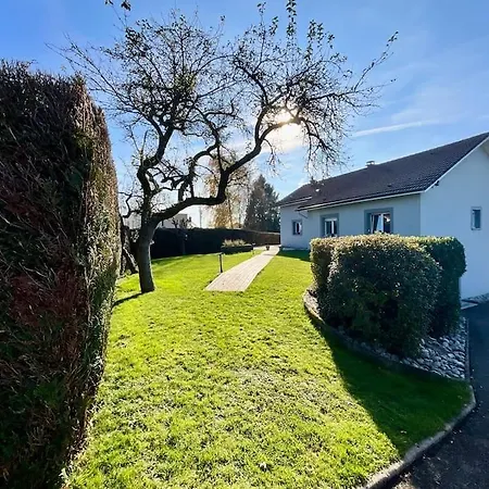 Belle Maison Avec Vue Imprenable Et Grand Jardin